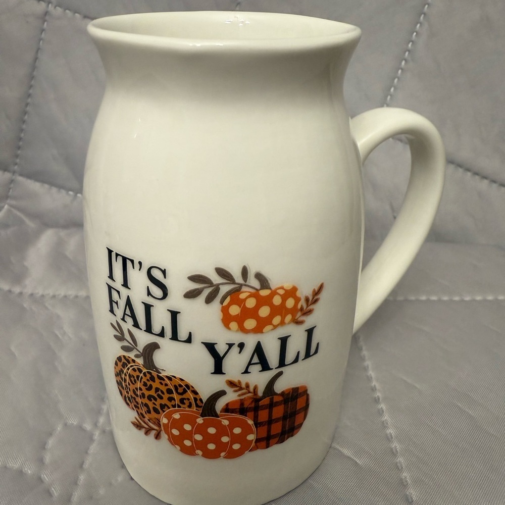 Jug with a Fall Them Design “It’s Fall Y’all”